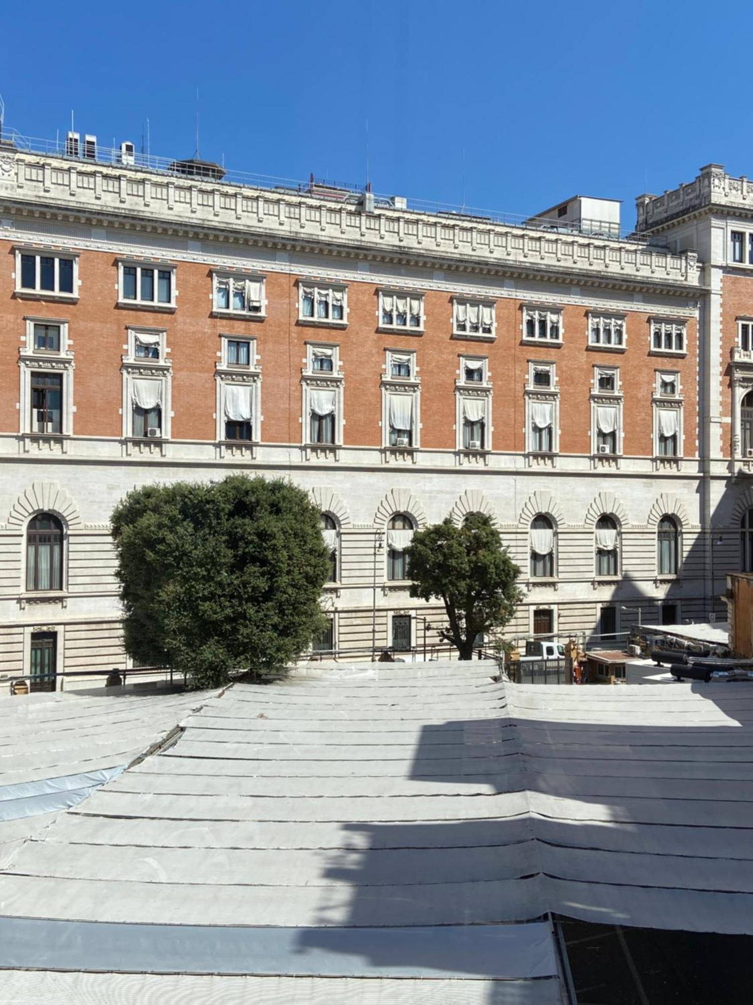 Pax * Roma